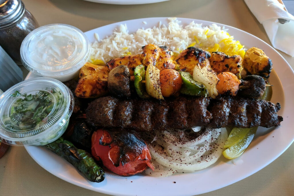 Taboon Noon o Kebab: One of several options for mix-and-match kebab and koobideh combos